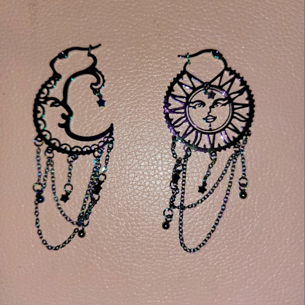 Dangling earrings